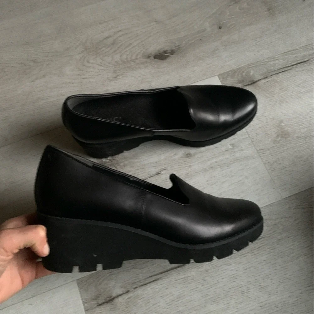 Vionic‎ Black Women's Willa Wedge Loafers water repellent size 11 black comfort